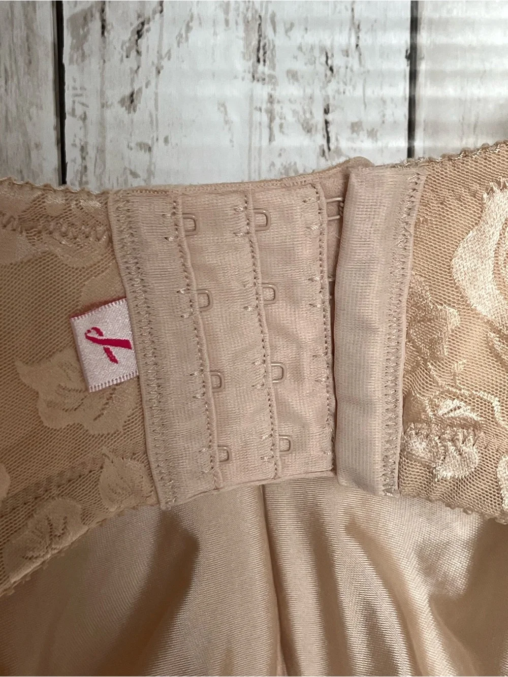 Wacoal Floral Jacquard Full-Coverage Bra in Beige 44G